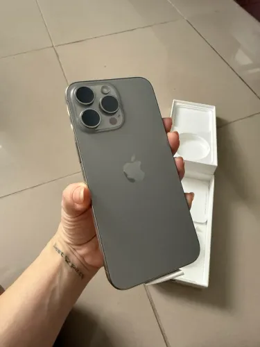 iPhone 15 Pro Max