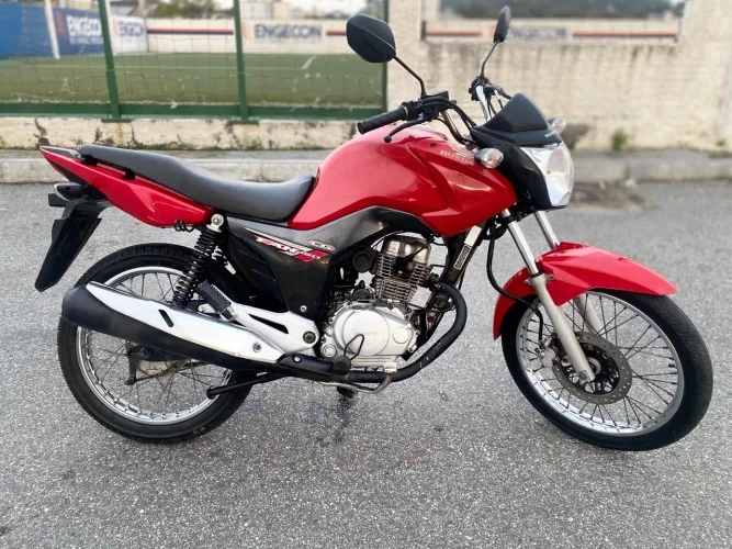 Honda CG Fan 150 2014 ? Partida elétrica + freio a disco!