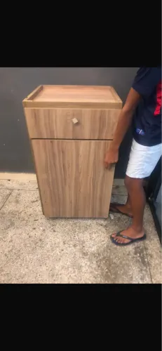 Carrinho auxiliar pra salão de beleza 