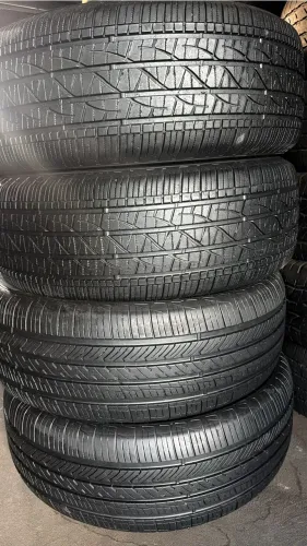 Pneus 265/60/18 semi novos
