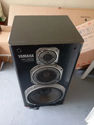 Caixa acústica Yamaha ns300x rec