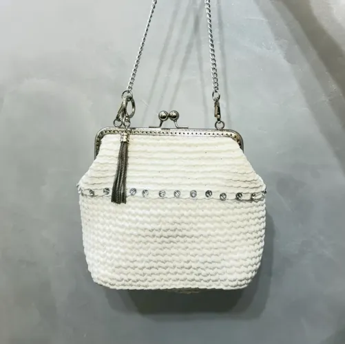 Bolsa Artesanal Crochê Fio Náutico Branca Fecho Vovó