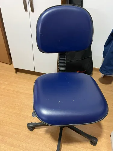 Mesinha de escritório e cadeira