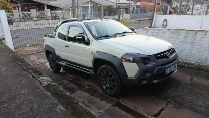 Fiat Strada Adventure1.8/ 1.8 Locker Flex CD 2016