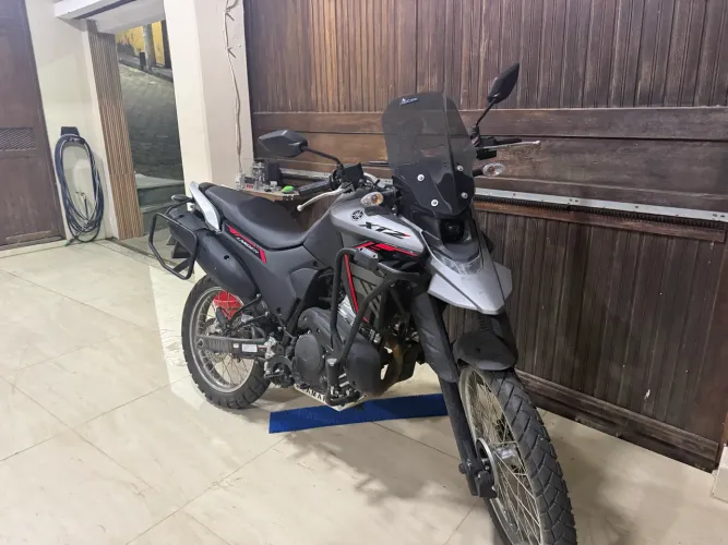 Vendo moto lander 250 0km