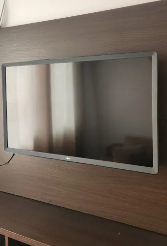 LG SMART TV 32