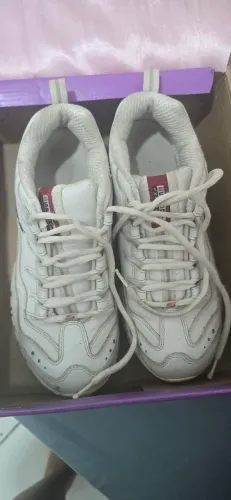 Tênis skechers branco importado blogueirinha