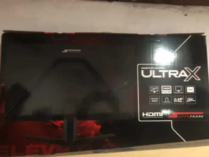 Vendo Monitor SuperFrame 27? Curvo