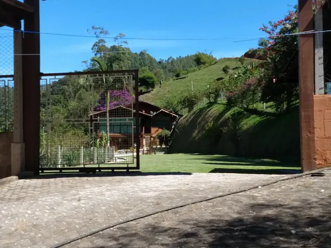 ados com 5 quartos em Alto Castelinho - Vargem Alta - ES