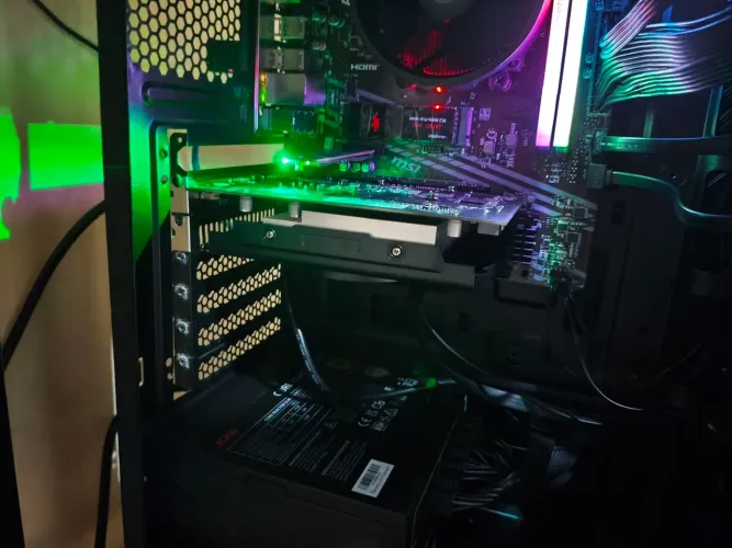 Placa de vídeo R7 350 4G
