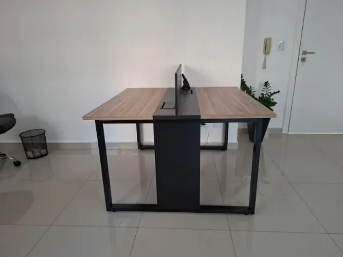 Mesa dupla  para Escritório 