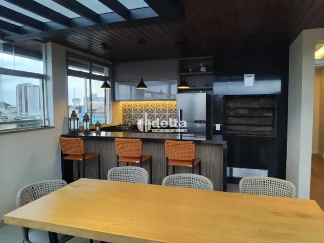 Apartamento disponível para venda no bairro Cazeca em Uberlândia-MG