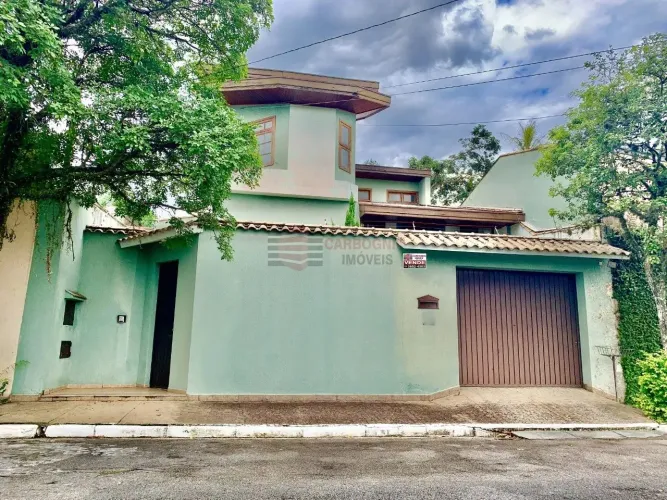 Sobrado a Venda e Locação na Vila São João em Caçapava