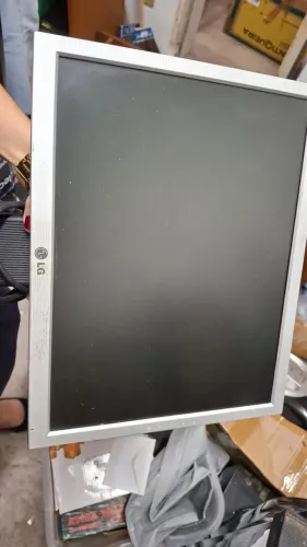 Tela LG e AOC