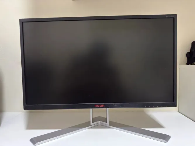 Monitor Gamer AGON 24,5" AOC 0,5MS 240HZ FHD