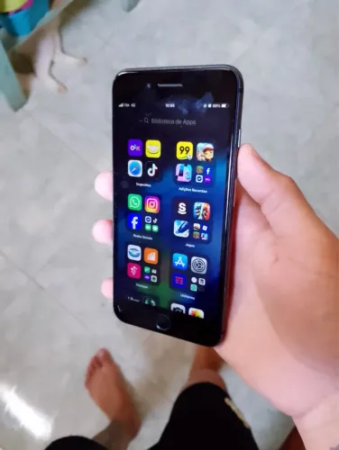 iPhone 8 Plus 