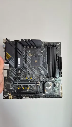 Placa Mae B550M TUF ASUS DEFEITO