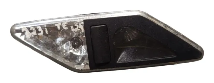 Luz Interna Traseira Esquerda Bmw 325i 328i E46 8375585