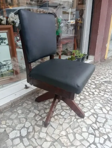 Antiga cadeira Xerife