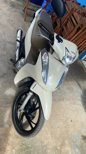 Biz Honda 2021, 15,500 R$ Valor negociável. único proprietário. No ponto de tranferir. 