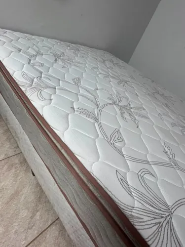 Cama box colchão queen molas ensacadas Probel 