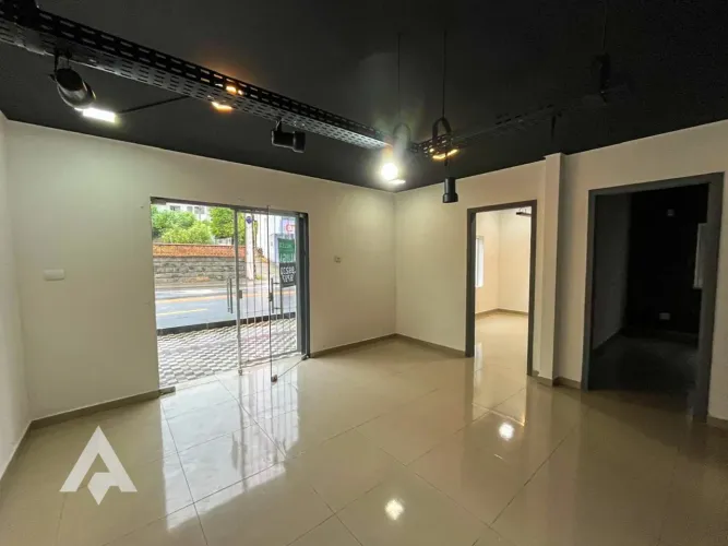 Loja térrea com 40m² para locação por R$ 1.700,00 - Bairro Fortaleza - Blumenau/SC