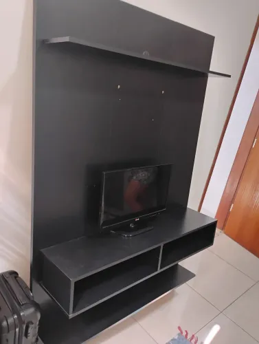 Painel de TV com Rack Completo Preto