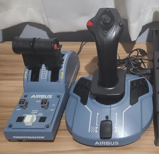 Thrustmaster TCA Officer Pack Airbus Edition Hotas Throttle