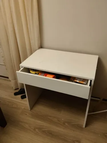 Escrivaninha em MDF