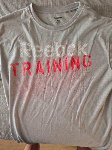 Camisa Reebok Training Masculina tamanho P nova