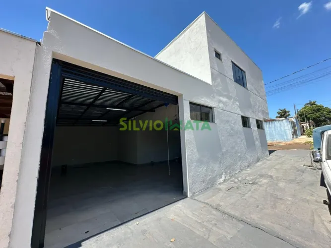EXCELENTE SALA COMERCIAL AMPLA, COM VAGA DE GARAGEM, 96,49 M², PARA LOCAR NA ZONA 03.