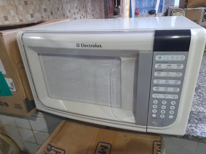 Microondas eletrolux 31 litros