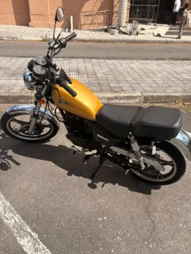 Suzuki Intruder 125cc 2011 - Impecável, Revisada e Pronta pra Rodar
