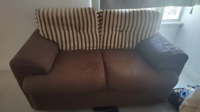 Conjunto sofá (2 e 3 lugares)