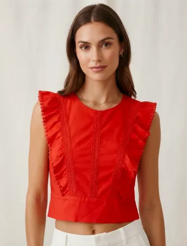 Cropped tam P sem mangas vermelho da J Bia