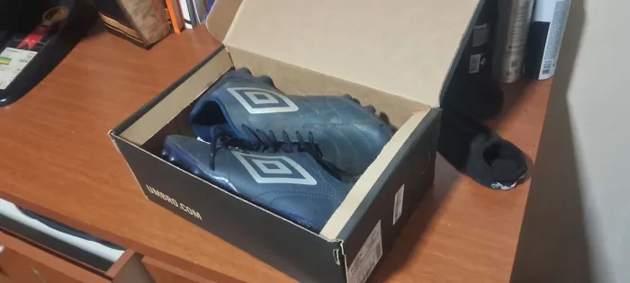 Chuteira Umbro