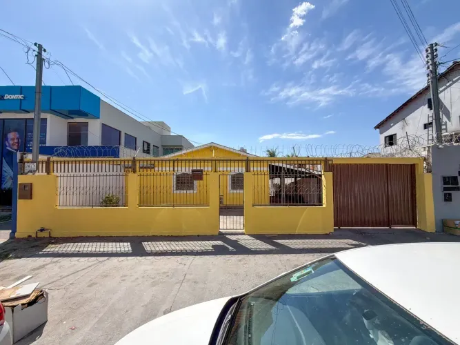 Casa com 4 quartos no Parque Amazônia - Goiânia - GO
