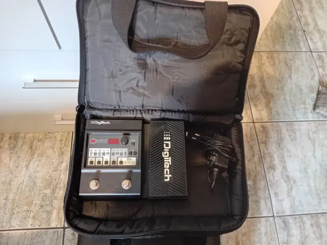 Pedaleira Digitech Element XP c/ Bag Solid Sound