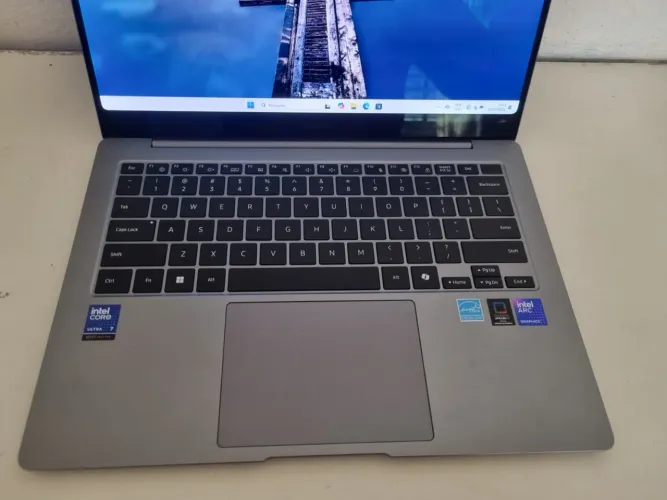 Samsung galaxy book5 pro