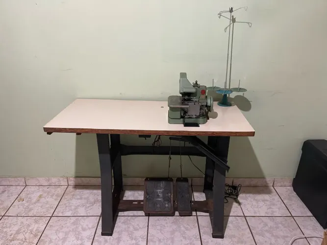 Overloque industrial