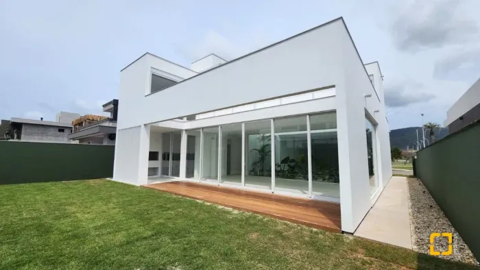 Casa em Condomínio em Rio Vermelho