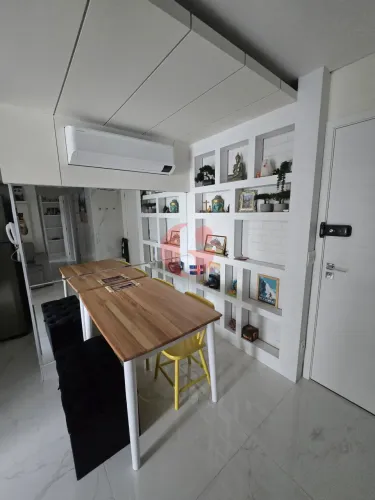 Apartamento mobiliado à venda no condomínio Portal da Vila com 1 quarto sendo 1 suíte - 63