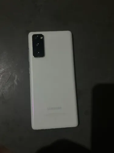 Vendo ou troco Samsung S20 fe por uma caixa jbl