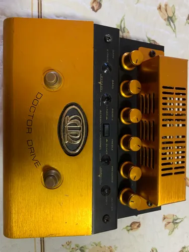 Pedal (Pré-Amp) valvulado Meteoro Dr. Drive