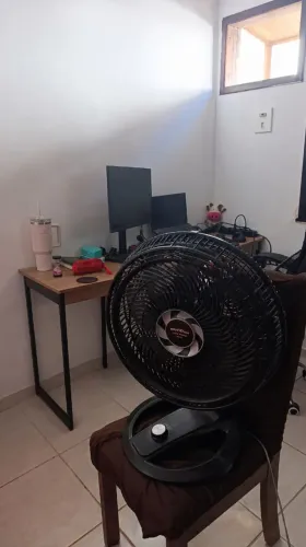 OPORTUNIDADE CAMA BOXE + VENTILADOR + CADEIRA PRESIDENTE COM LOMBAR + ESCRIVANINHA