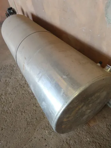 Vendo tanque circular de Alumínio 680L