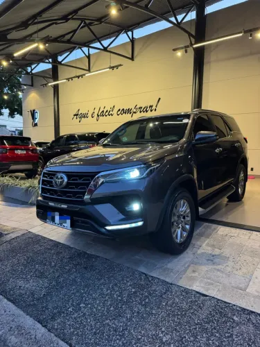 Toyota Hilux SW4 SRX 4X4 2.8 TDI 16V Dies. Aut. 2023