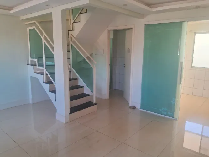Alugo casa Mangueiral