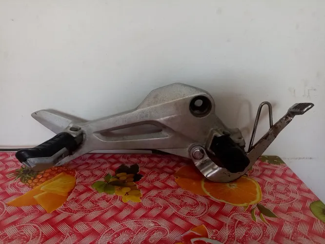 Bacalhau direito Titan 150 sport