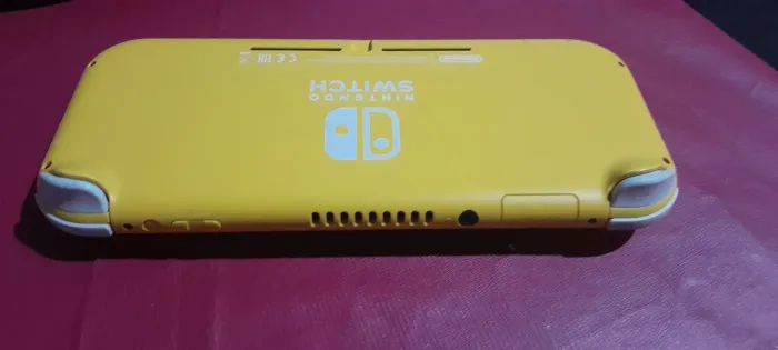 Nitendo switch lite 